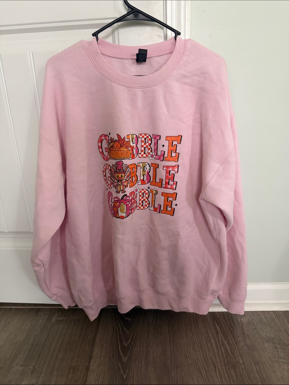 'Gobble Gobble Gobble' pink Sweatshirt